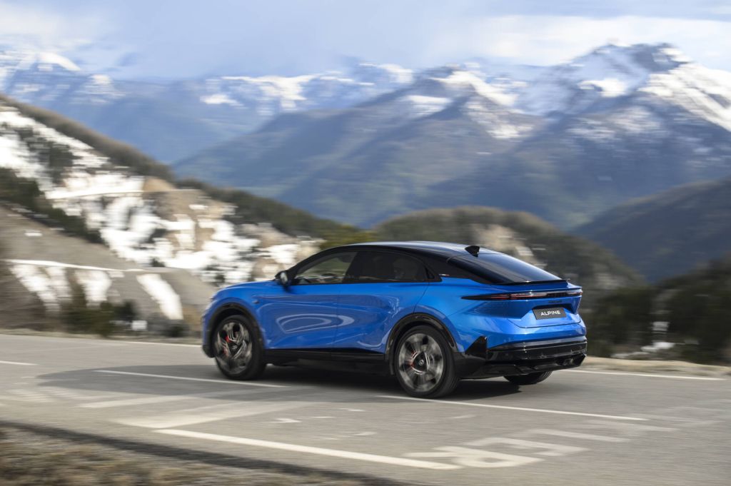 Sprtieve Elektrische fastback Alpine A390 leasen