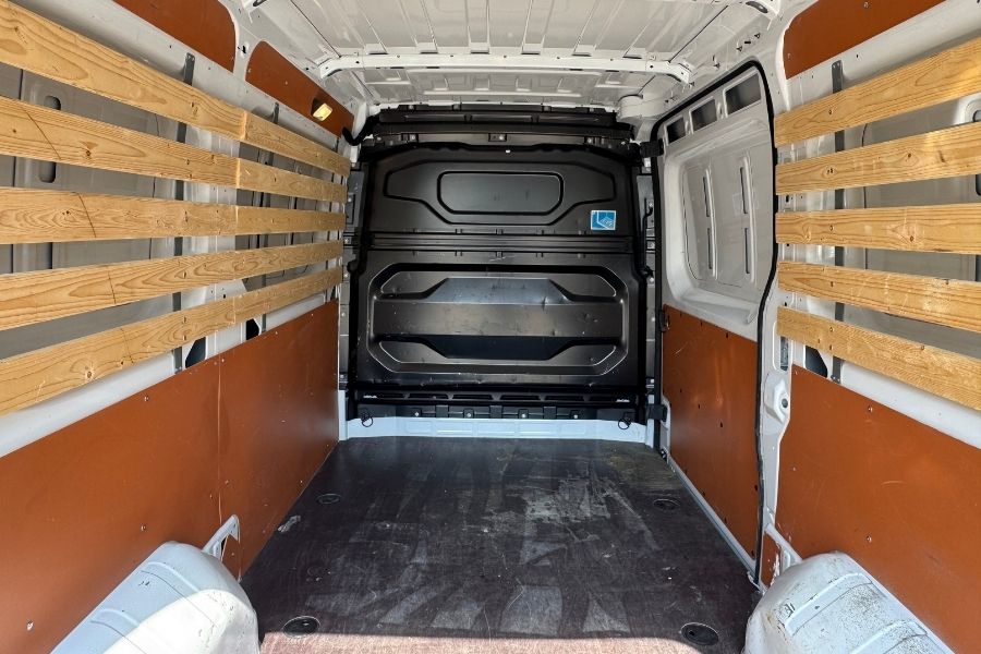 re-lease Renault Master